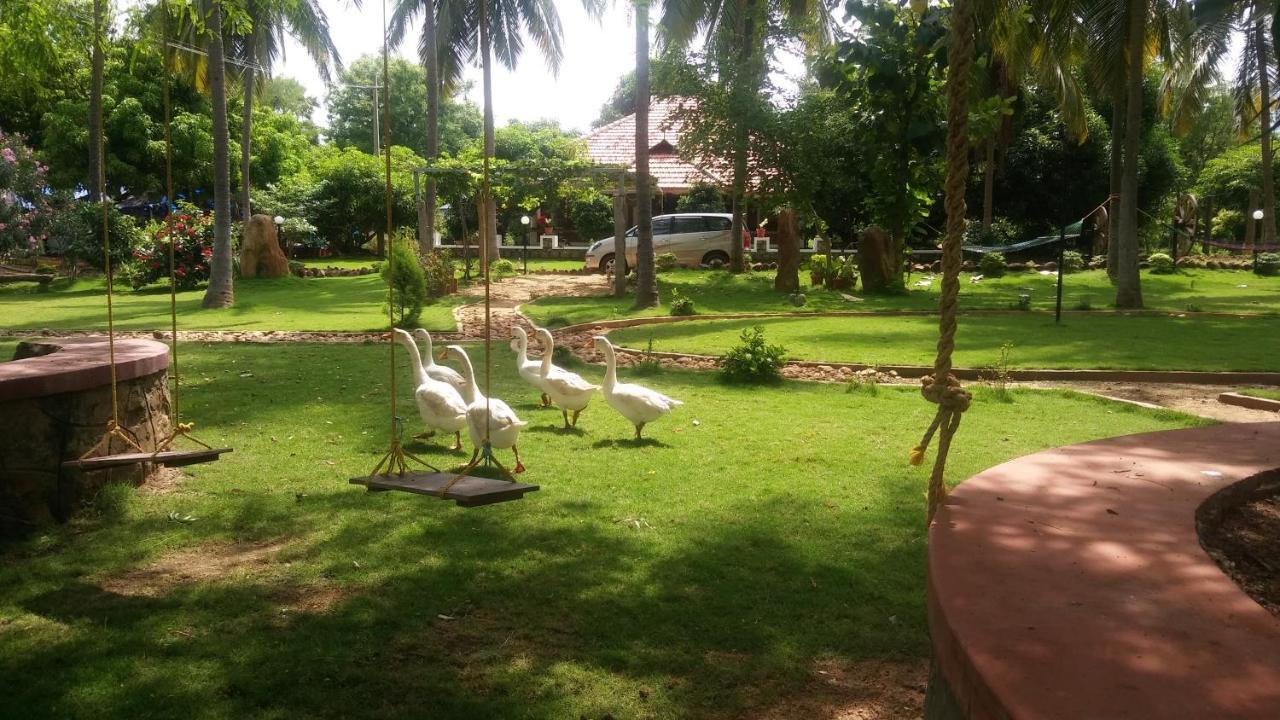 Mango Village Farm House Nelliyampathy Esterno foto